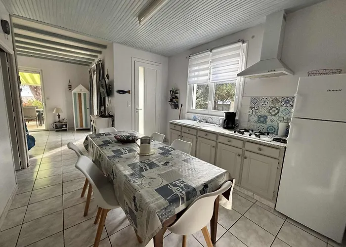 펜션 Maison De Pour 9 Sous Les Pins A La Griere, La Tranche-sur-mer, A 450m De La - Fr-1-194-398 라트슈수르메르